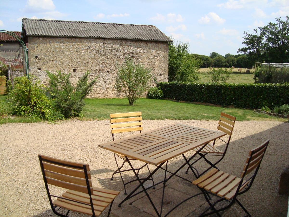 Demeure du Castel Bed and Breakfast Les Châtelliers-Châteaumur Buitenkant foto